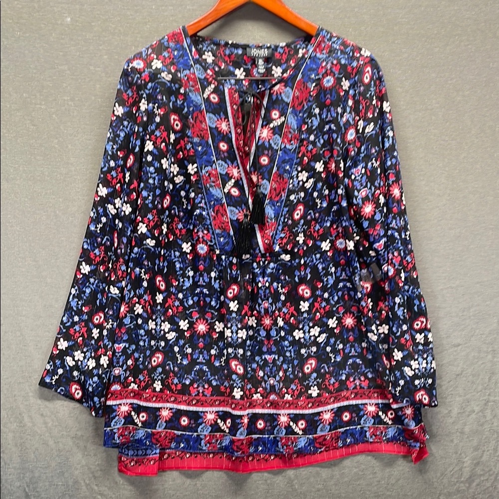 Jones New York Blue and Red Graphic Tie Front Blouse